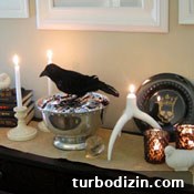 Creepy Halloween decor