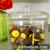 Decorative dipped acorns