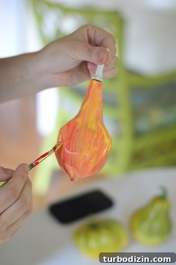 Painting gourds