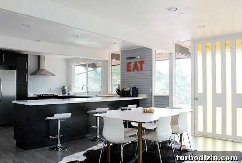 Mid-Century Modern Kitchen Remodel Ideas and Inspiration 4 Bright kitchen corner
