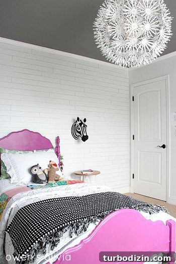 Graphic Kids' Bedroom Makeover: Stylish Ideas for a Bold Room 4 Room makeover photo 3