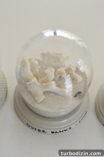 Create Personalized Vacation Keepsake Snow Globes 2 img 61837 1