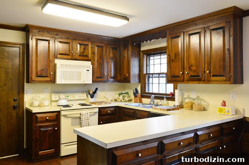 How to Remove Kitchen Cabinets and Rehang One Cabinet 2 img 61901 1