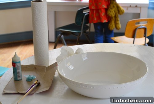 How to Use Ceramic Paint: Techniques, Tips, and Project Ideas 4 Shallow serving bowl