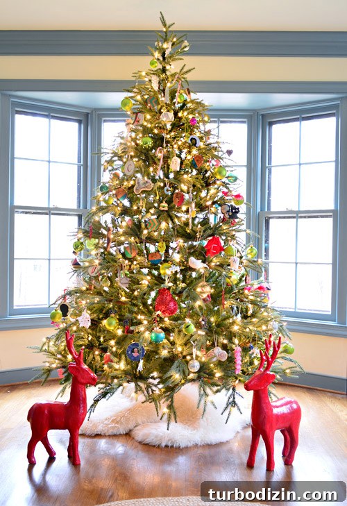 decorated-christmas-tree