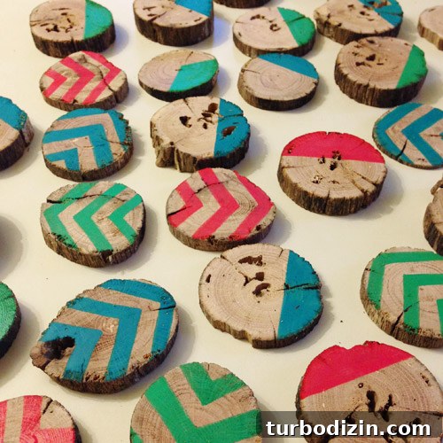 wood-slice-ornaments