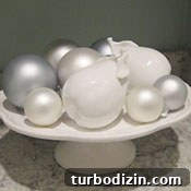 Festive Holiday Decorating Ideas for a Cozy Home 13 Holiday sparkle thumbnail