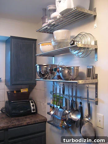 small-kitchen-storage-idea small-kitchen-storage-idea