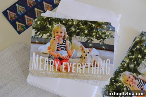 DIY Christmas Card Photo Ideas You Can Shoot at Home 6 img 62732 5