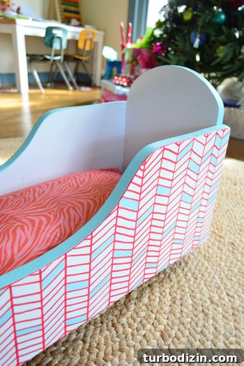 Paint a Chevron Pattern on Wood: Step-by-Step Guide for Perfect Results 6 Top lip painted blue