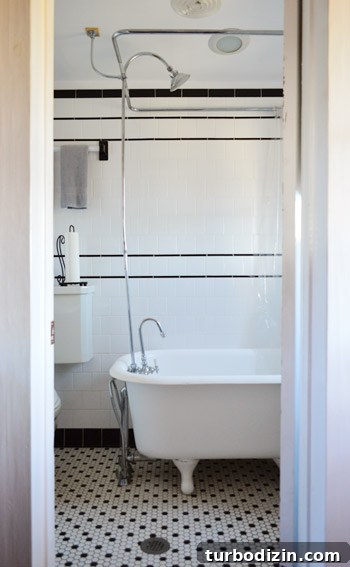 Black and white bathroom