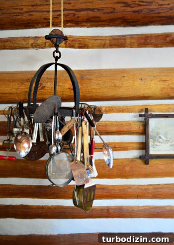 Utensil pulley