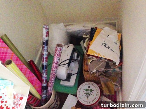 Organize Your Craft Closet: Smart Storage Tips and Layout Ideas 5 Alcove mess
