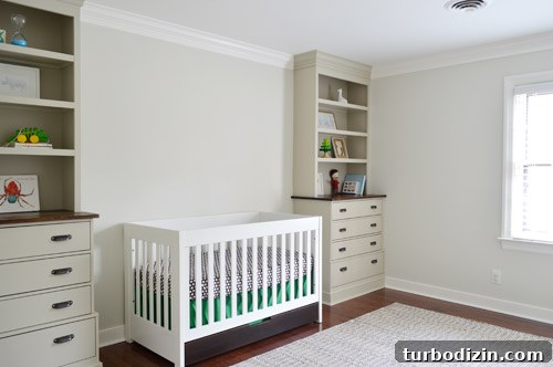 How to Install Crown Molding Around Built-In Bookcases 2 img 63386 1
