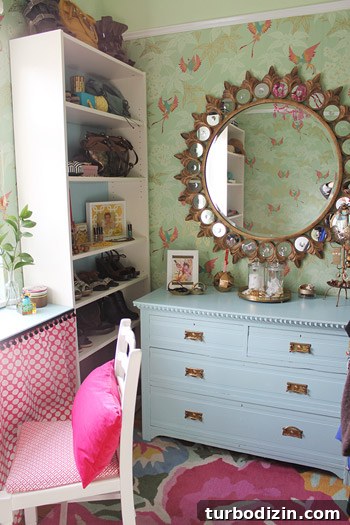 House Crasing: Cheerful Across the Pond — Guide to UK Homestays 14 Dressing room