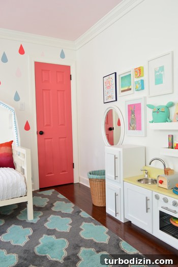 Quick Ways to Paint a Hallway Like a Pro 5 img 63872 4