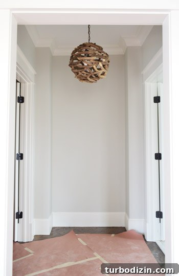 Showhouse Guide: Choosing Paint, Light Fixtures, Doorknobs & Vanities 12 Atrium nook