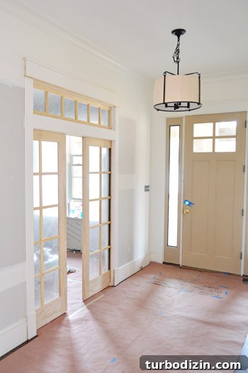 Showhouse Guide: Choosing Paint, Light Fixtures, Doorknobs & Vanities 5 Dining room pocket doors