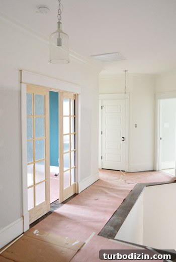 Showhouse Guide: Choosing Paint, Light Fixtures, Doorknobs & Vanities 10 Upstairs hallway