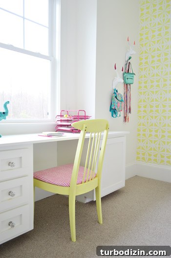Girls' Bedroom Tour in the Showhouse: Design Ideas & Styling 14 img 64145 13