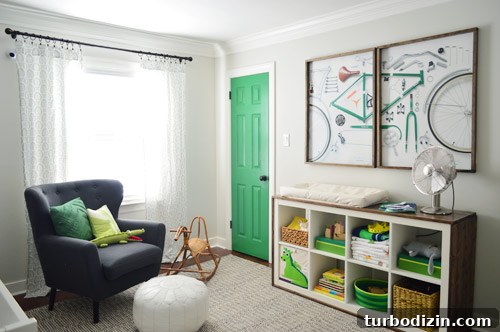 Bright Green Nursery Closet Door: Simple Painting Guide 5 img 64178 4