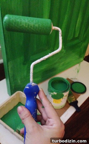 Bright Green Nursery Closet Door: Simple Painting Guide 9 img 64178 8