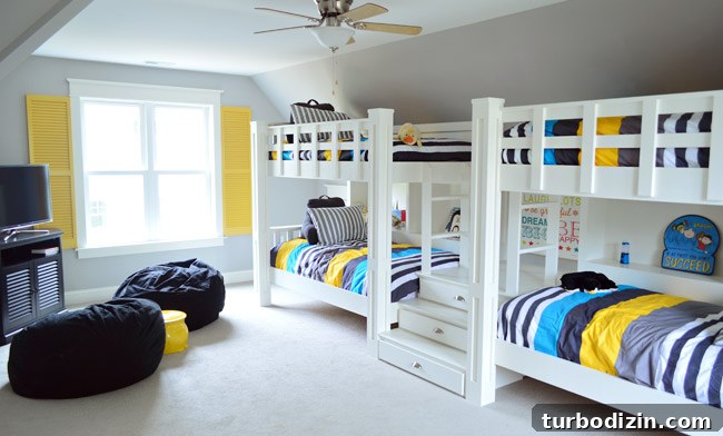 House Crashing: A Complete Guide to the Phenomenon 14 Built-in bunkbeds