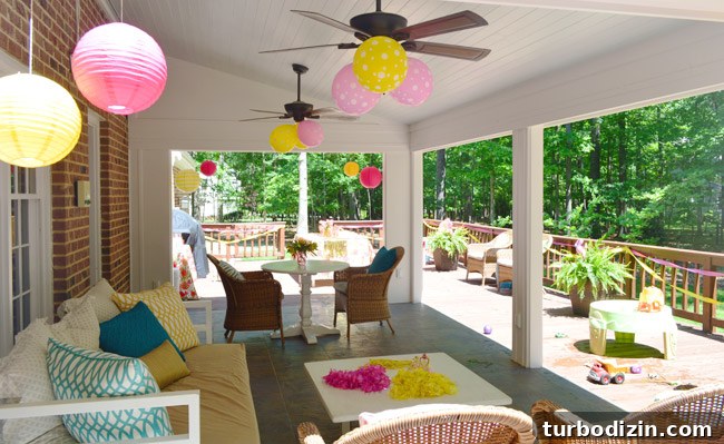 Pink and Gold Kids Party Ideas: Decorations, Cake & Outfit Tips 4 Kids play area