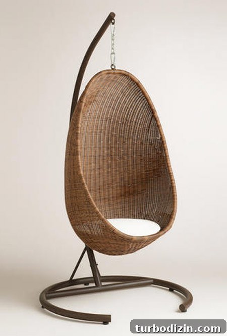 How to Choose the Perfect Egg Chair for Your Back Porch 5 img 64896 4