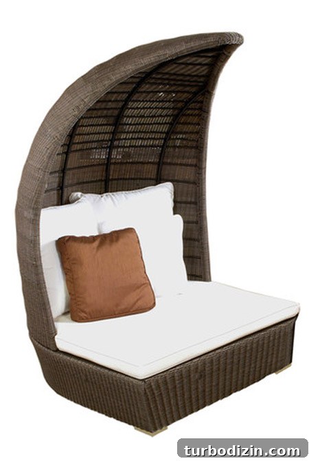 How to Choose the Perfect Egg Chair for Your Back Porch 6 img 64896 5