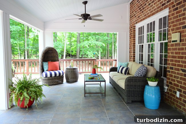 How to Choose the Perfect Egg Chair for Your Back Porch 9 img 64896 8