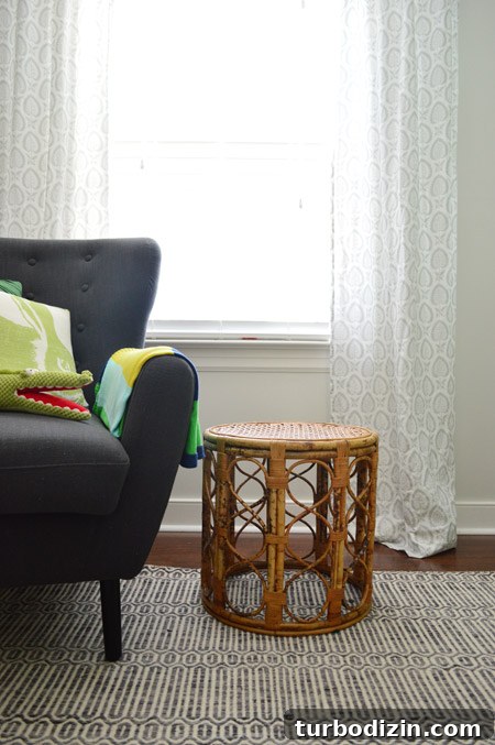 Convert a Lamp Into a Stylish Pendant Light in 5 Steps 14 img 65104 14