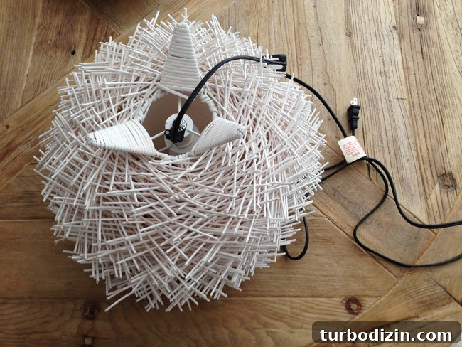 Convert a Lamp Into a Stylish Pendant Light in 5 Steps 4 img 65104 3