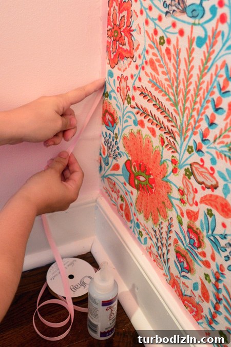 Fabric Wall Covering: Step-by-Step Guide to Transform a Room 14 img 65212 13