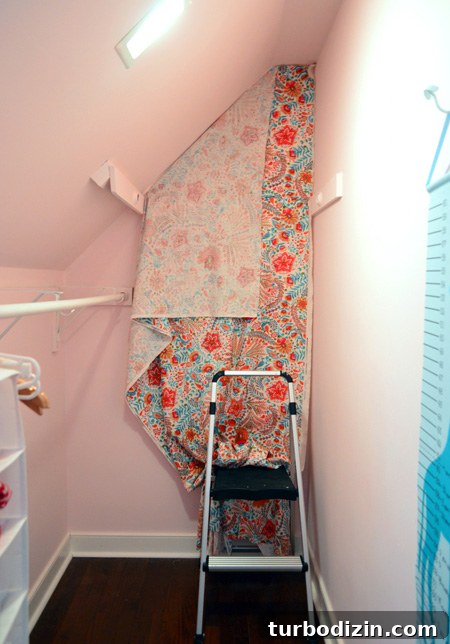 Fabric Wall Covering: Step-by-Step Guide to Transform a Room 8 img 65212 7