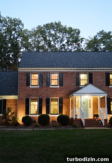 How to Install Indoor Uplighting for Your Home 11 LandscapeLights-Vertical450
