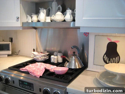 pink-dish-towel-kitchen-katie-ukrop pink-dish-towel-kitchen-katie-ukrop
