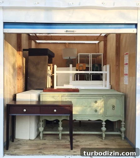 kitchen-demo-pod-with-furniture