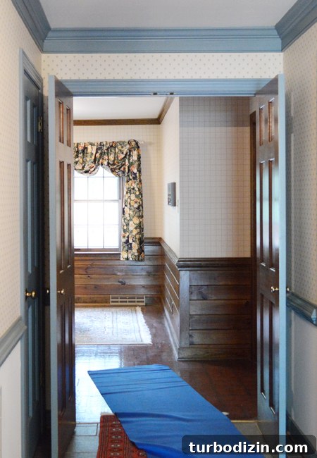 kitchen-demo-from-foyer-original