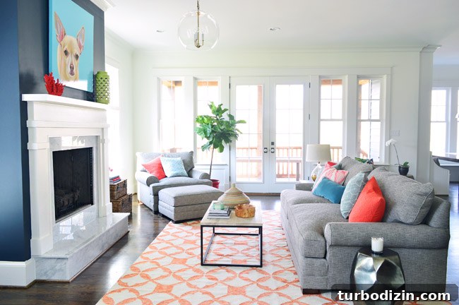 White Walls: Overused Trend or Timeless Interior Classic? 5 showhouse-white-walls