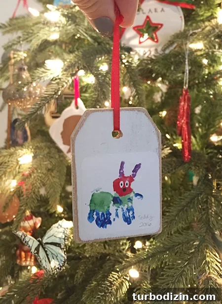 Turn Kid Artwork Into DIY Ornaments: Step-by-Step Ideas 4 img 79985 3