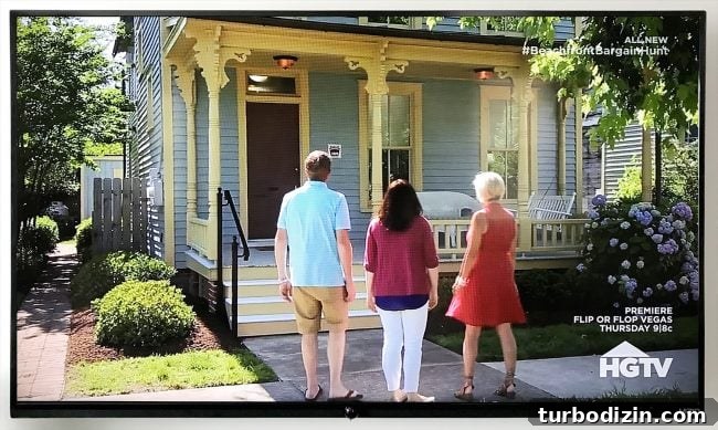 When Our Beach House Photobombed an HGTV Shoot 3 img 82099 2