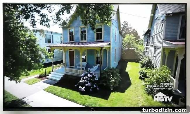 When Our Beach House Photobombed an HGTV Shoot 5 img 82099 4