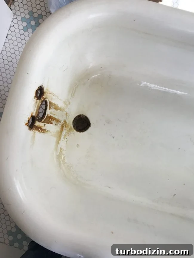 Slightly cleaner white inside of clawfoot tub