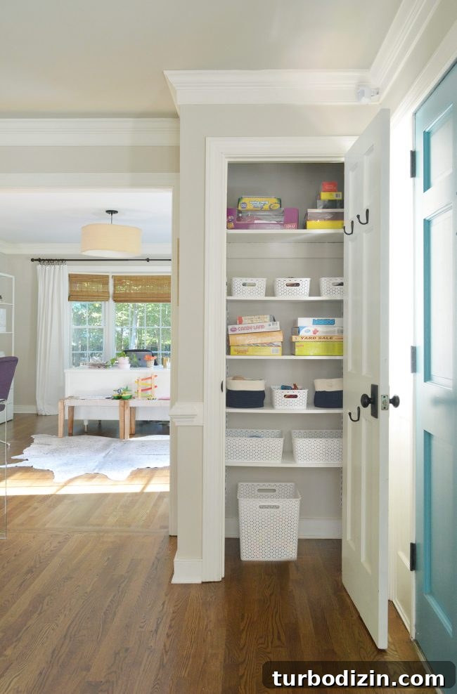 Foyer Refresh: New Lighting and Furniture Ideas to Transform Your Entryway 10 neutral foyer kids game closet