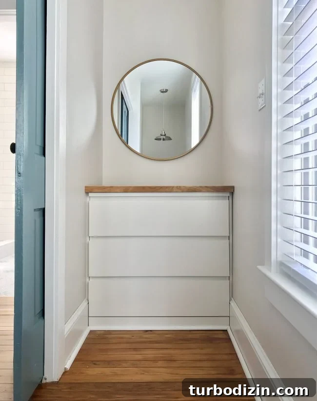 Built-in dresser nook