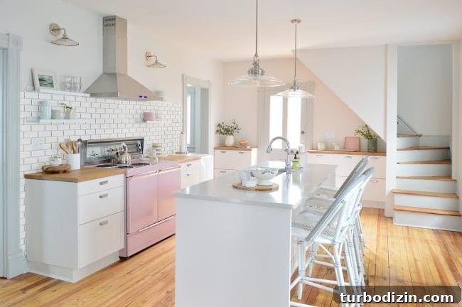 Beach House Backsplash Ideas: Stylish Designs and Inspiration 8 img 85723 10