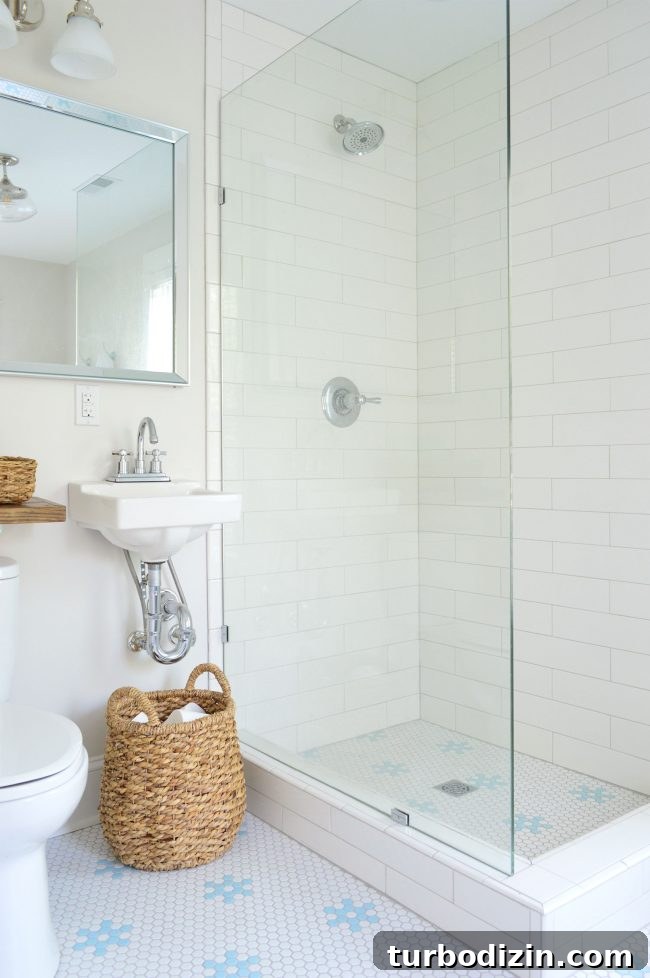 en-suite bathroom sink
