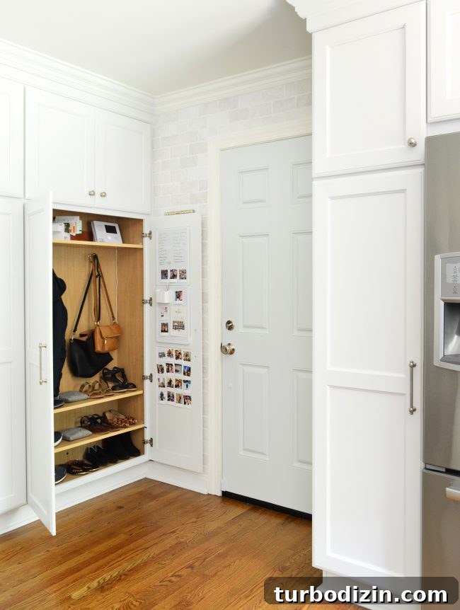 Mudroom Cabinet Upgrades: Smart Storage Ideas and Organization 15 img 88248 15