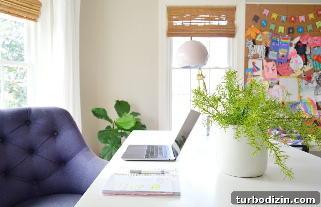 Low-Maintenance Houseplants and Lifelike Faux Alternatives 2 Faux plant on desk in home office